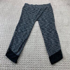 Guilty Women's Short Leggings Size L/XL Gray Black Laced Stretch Tights